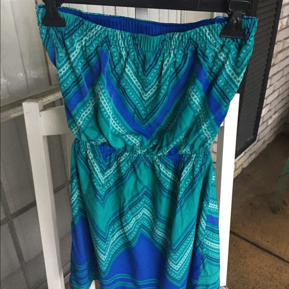 Express strapless dress with elastic waist - Picture 2 of 4